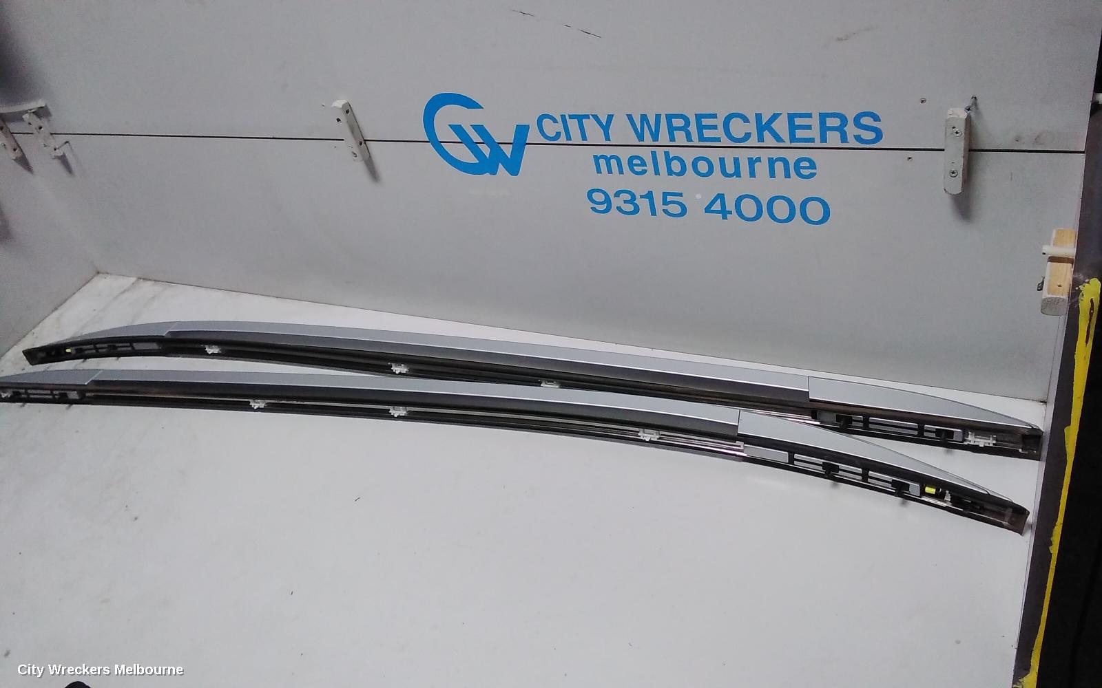 NISSAN QASHQAI ROOF RAIL