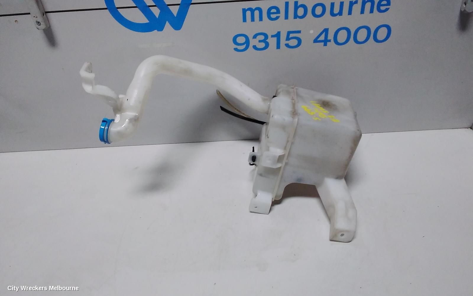 SUZUKI SWIFT WASHER BOTTLE, RS415/RS416, 09/2004 - 02/2011
