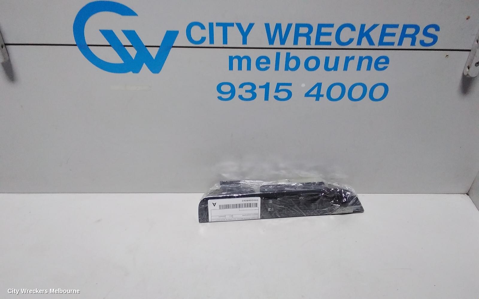 SUZUKI SWIFT PWR DR WIND SWITCH, RH FRONT (MASTER SWITCH), RS415/RS416, 09/2004 - 02/2011