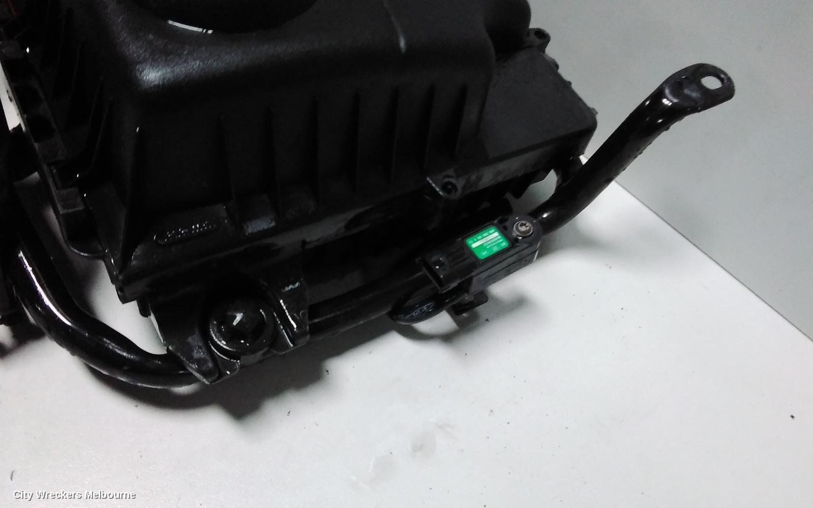 RENAULT TRAFIC AIR CLEANER/BOX, AIR CLEANER, X83, M9R, 05/2007 - 12/2014