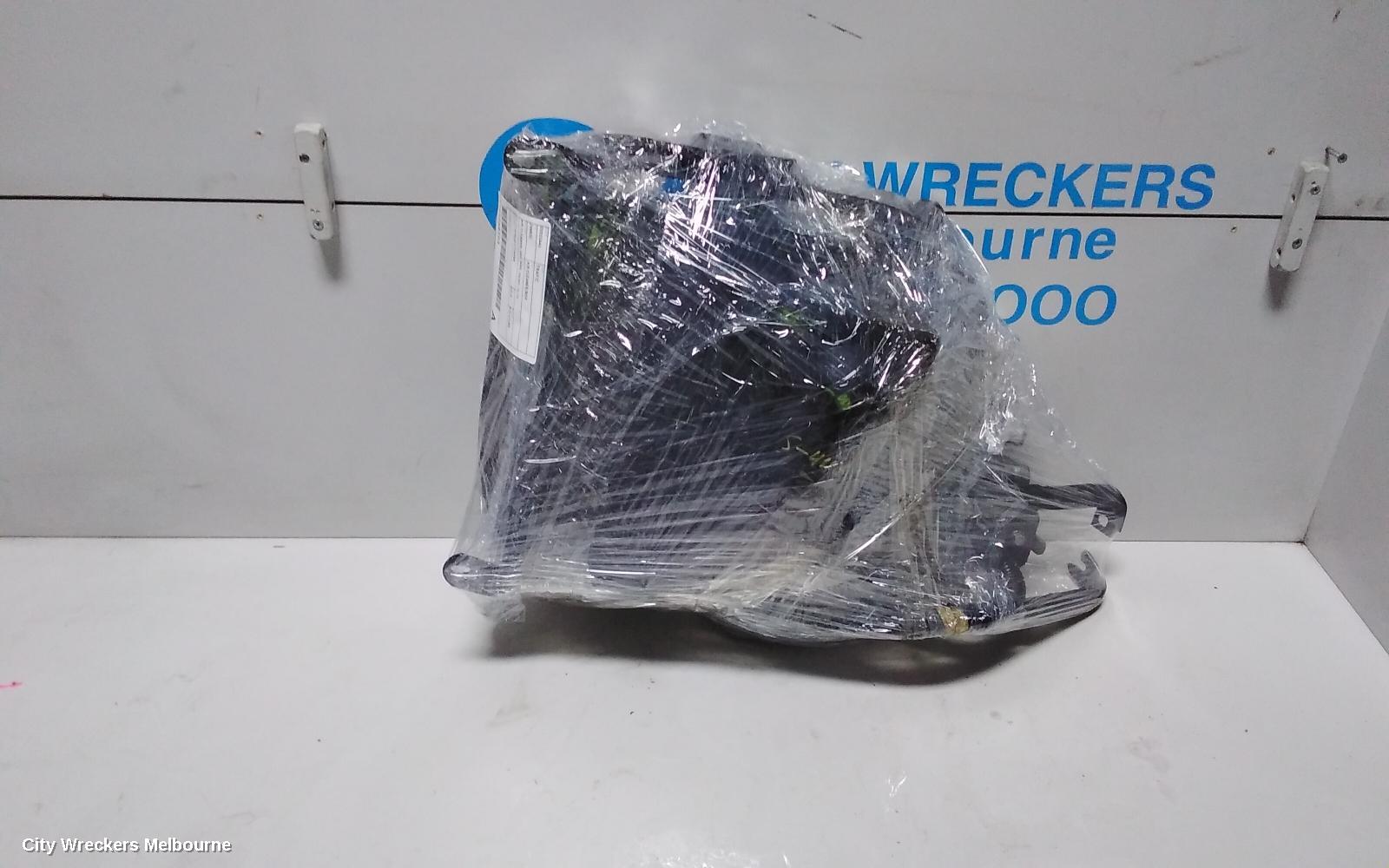 RENAULT TRAFIC AIR CLEANER/BOX, AIR CLEANER, X83, M9R, 05/2007 - 12/2014