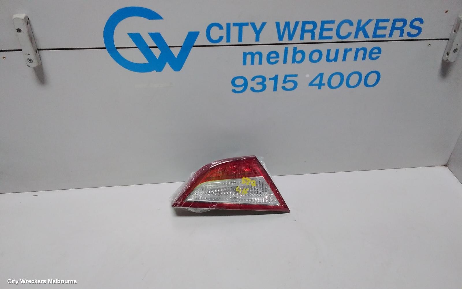 HYUNDAI I45 REAR GARNISH, BOOTLID LAMP (LH SIDE), YF, NON LED TYPE, 02/2010 - 05/2013 (AUS ONLY)