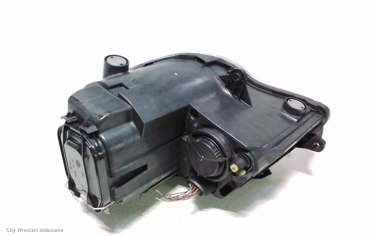 VOLKSWAGEN EOS RIGHT HEADLAMP, 1F, HALOGEN TYPE, 02/2007 - 04/2011