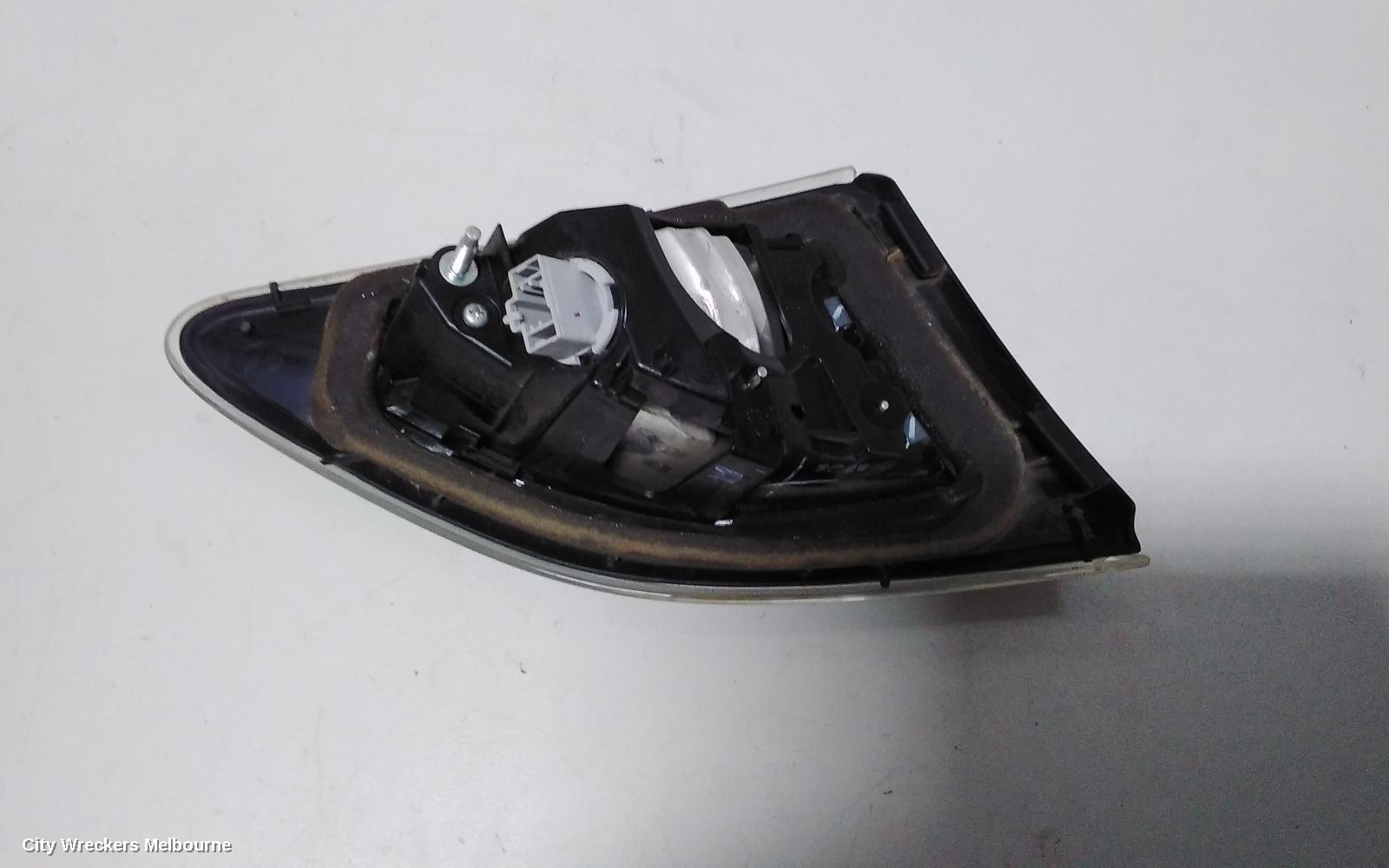 MAZDA 3 REAR GARNISH, BOOTLID LAMP (LH SIDE), BL, 04/2009 - 10/2013