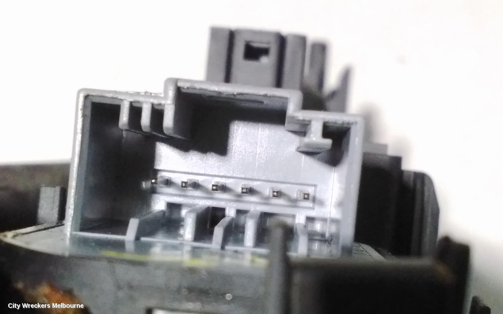 VOLKSWAGEN EOS PWR DR WIND SWITCH, RH WINDOW SWITCH ONLY, ALL WINDOWS, W/O CHROME ON SWITCHES TYPE, 1F, 02/2007 - 04/2011