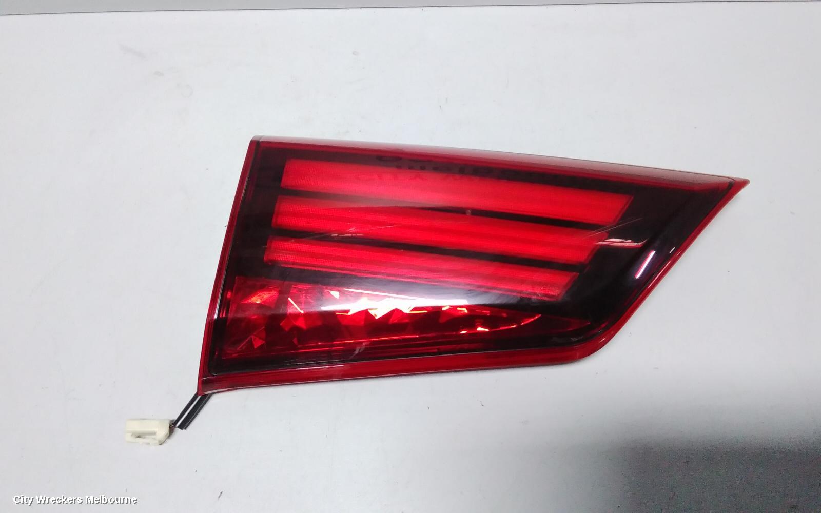 MITSUBISHI OUTLANDER REAR GARNISH, TAILGATE LAMP (LH SIDE), ZK-ZL, 04/2015 ONWARDS
