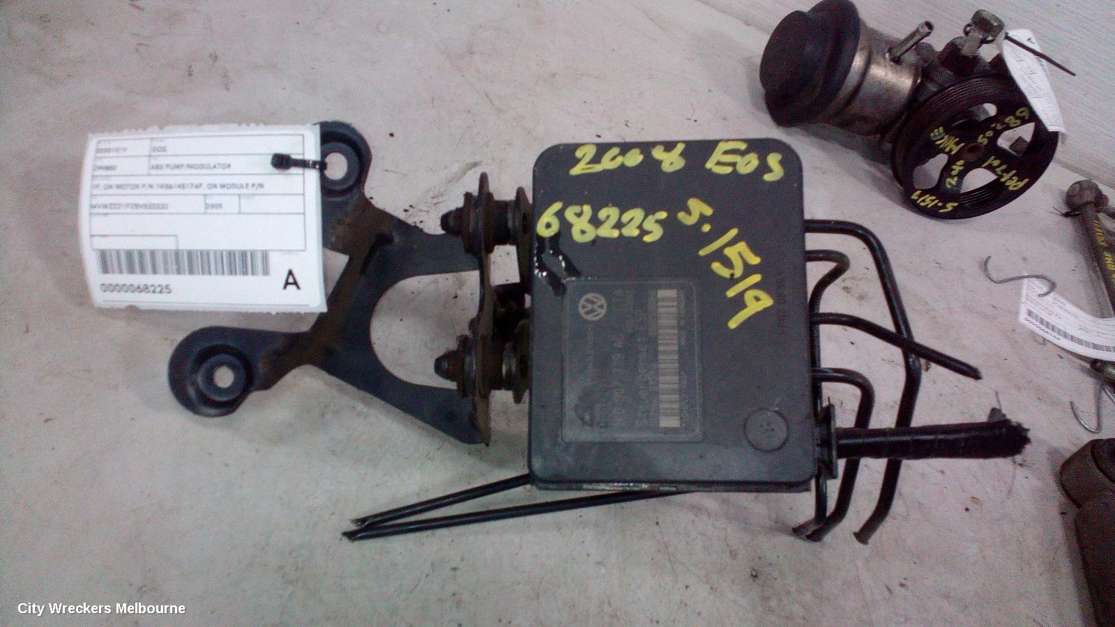 VOLKSWAGEN EOS ABS PUMP/MODULATOR, 1F, ON MOTOR P/N 1K0614517AF, ON MODULE P/N 1K0907379AC, 02/2007 - 04/2011