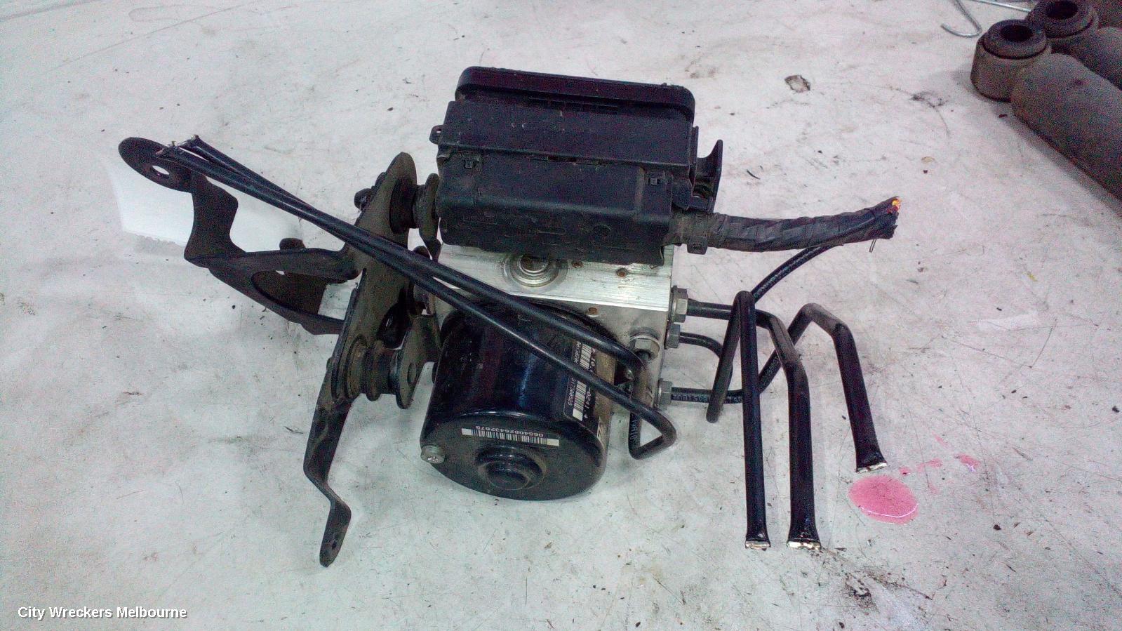 VOLKSWAGEN EOS ABS PUMP/MODULATOR, 1F, ON MOTOR P/N 1K0614517AF, ON MODULE P/N 1K0907379AC, 02/2007 - 04/2011