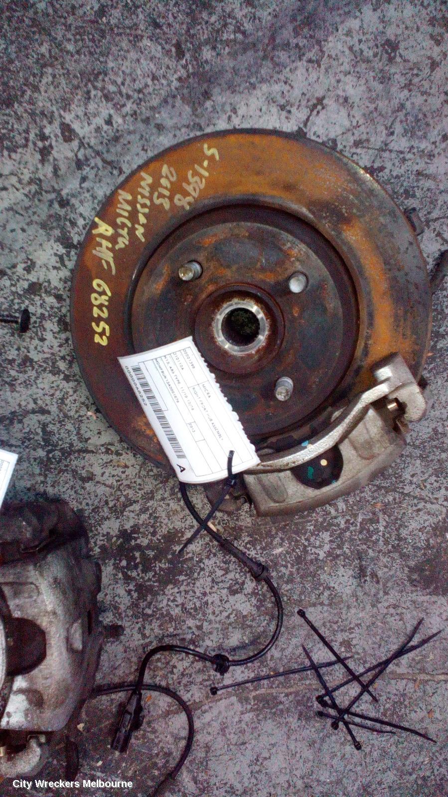 NISSAN MICRA RIGHT FRONT HUB ASSEMBLY, K13, ABS TYPE, 11/2010 - 12/2016