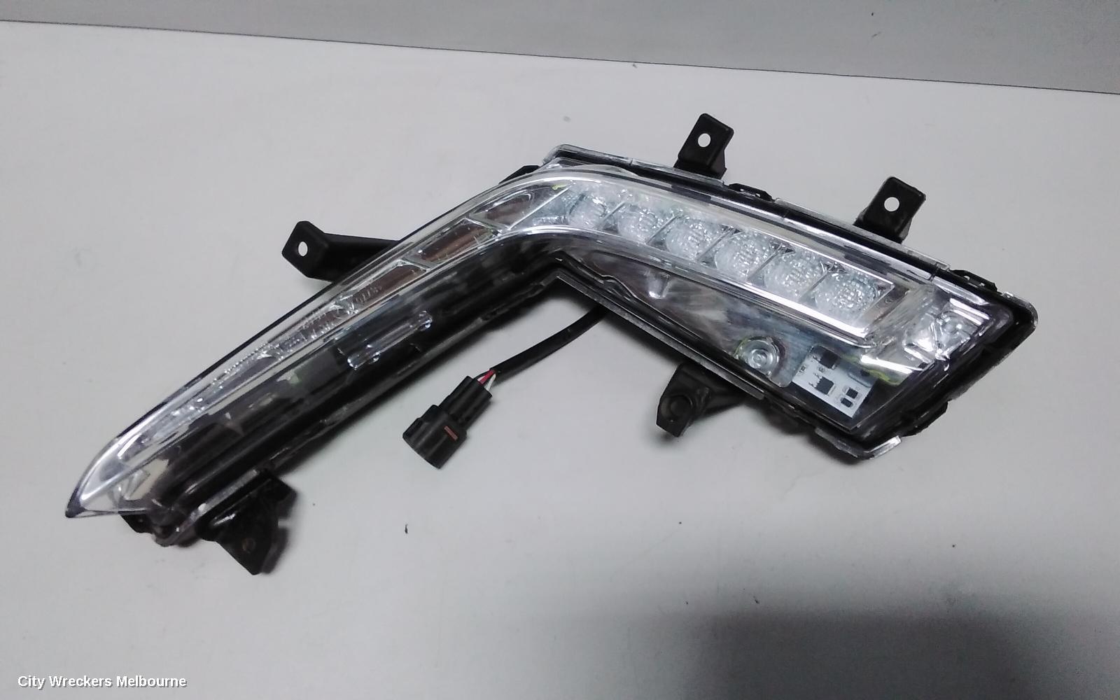 SUZUKI SWIFT RIGHT INDICATOR/FOG/SIDE, DAYTIME RUNNING LAMP, FZ, 10/2013 - 03/2017
