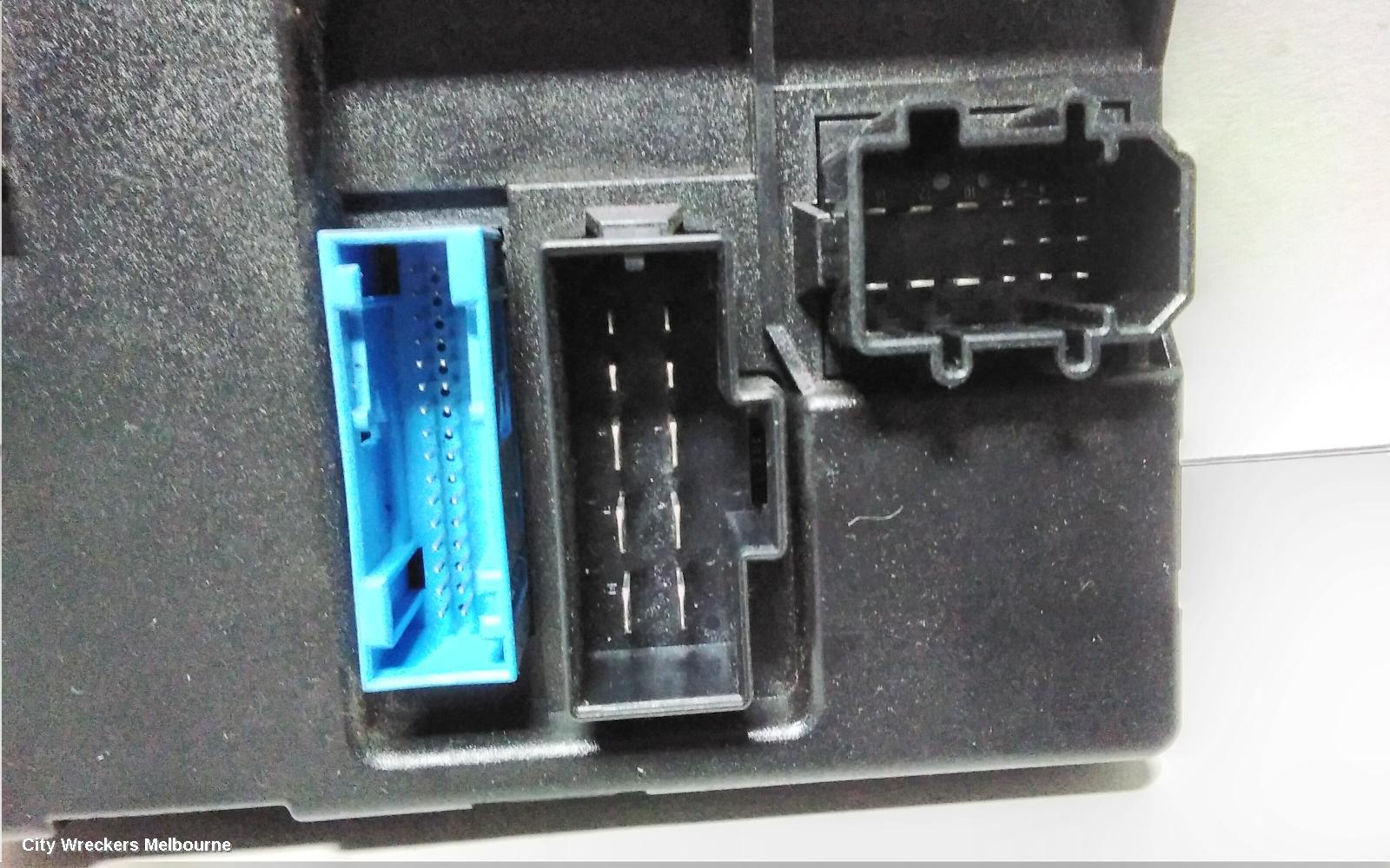AUDI Q7, 4L, 09/2006 - 08/2015, CONVENIENCE MODULE: 4L0907289A: 68346