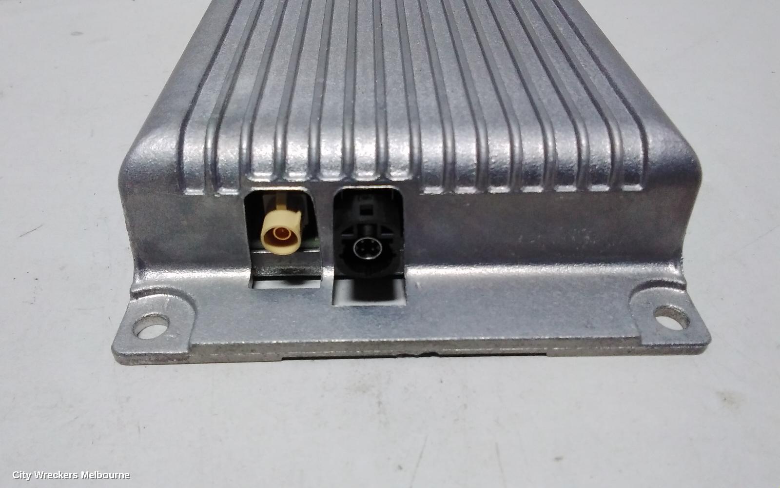 BMW 5 SERIES RADIO/CD/DVD/SAT/TV, BLUETOOTH MODULE***USE ECU PART TYPE***