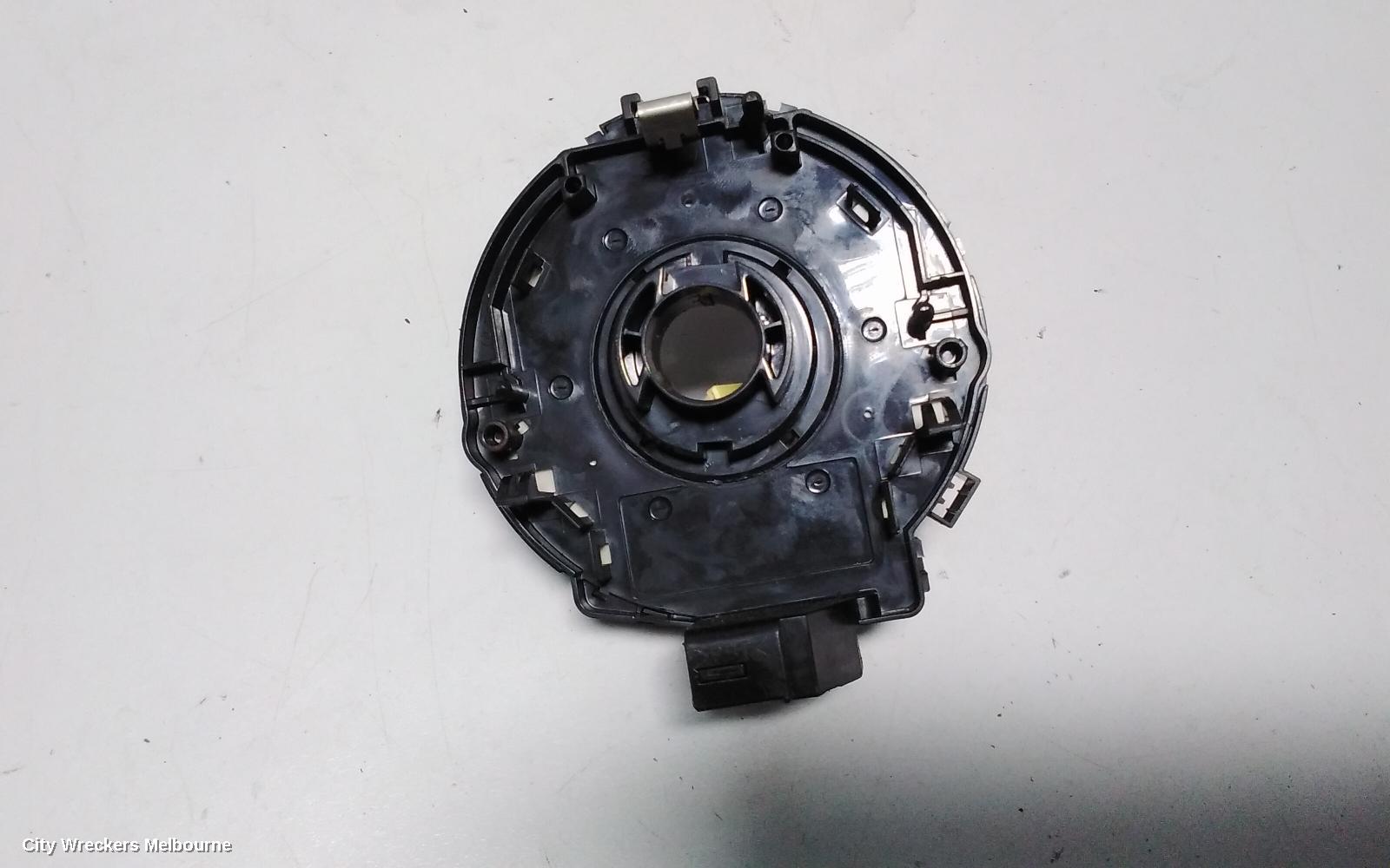 TOYOTA CAMRY AIRBAG MODULE/SENSOR, CLOCKSPRING, SK36, W/ CONTROLS ON STEERING WHEEL, YELLOW PLUG TYPE, 08/2002 - 05/2006