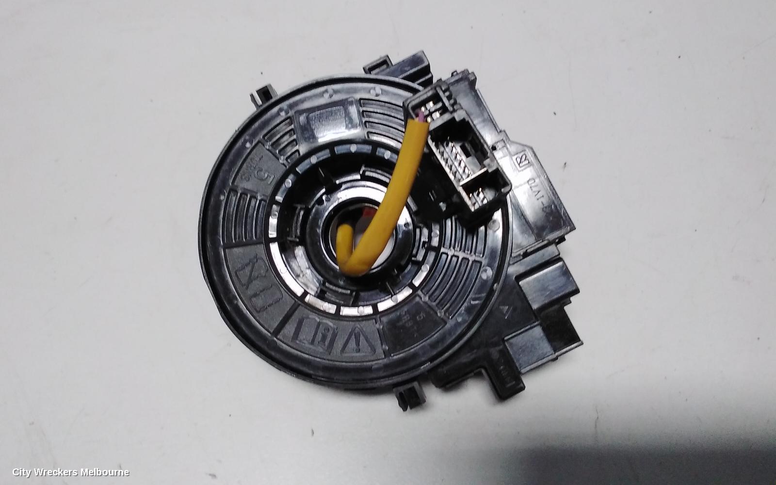 TOYOTA CAMRY AIRBAG MODULE/SENSOR, CLOCKSPRING, SK36, W/ CONTROLS ON STEERING WHEEL, ORANGE PLUG TYPE, 08/2002 - 05/2006
