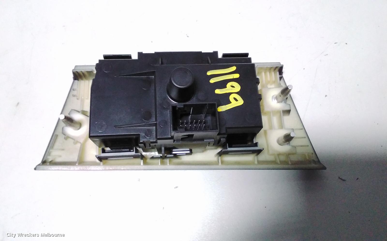BMW 3 SERIES COMBINATION SWITCH, HEADLAMP SWITCH, E90/E91/E92/E93, P/N 693279604, 03/2005 - 08/2008