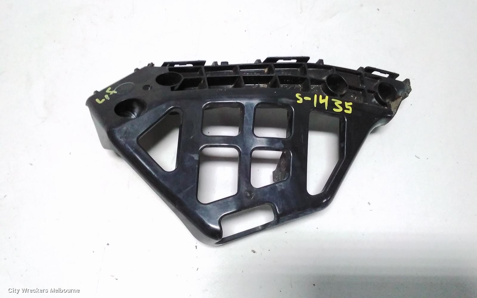 TOYOTA COROLLA, ZRE182R 10/2012 - 06/2018, BAR SLIDER LHF: 68375