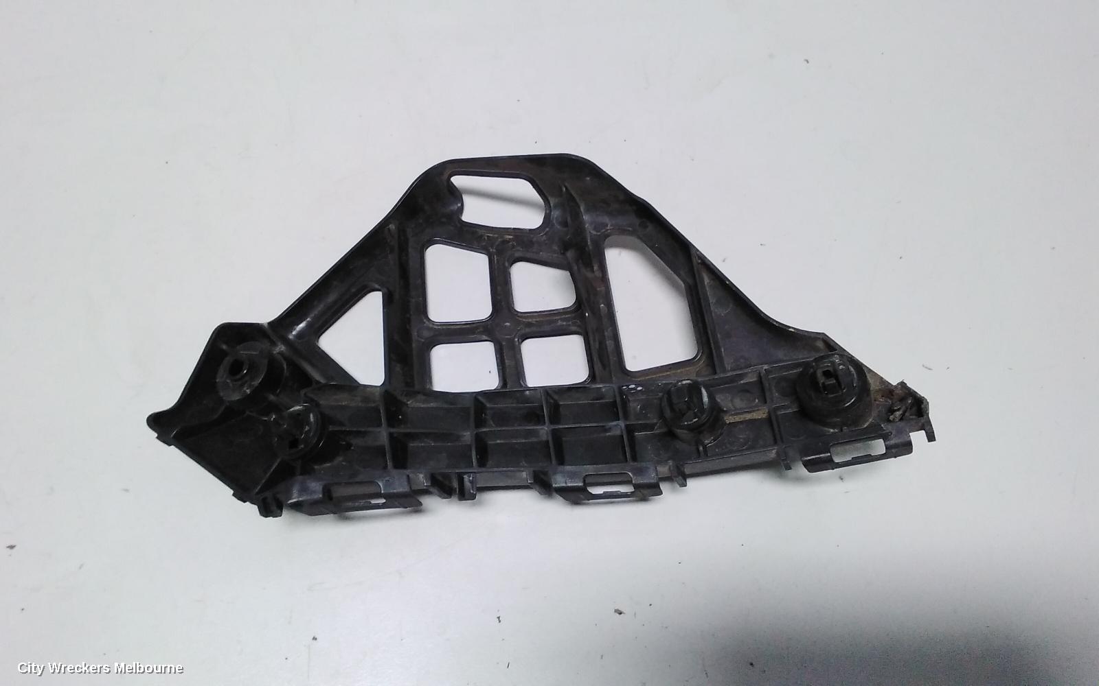 TOYOTA COROLLA, ZRE182R 10/2012 - 06/2018, BAR SLIDER LHF: 68375