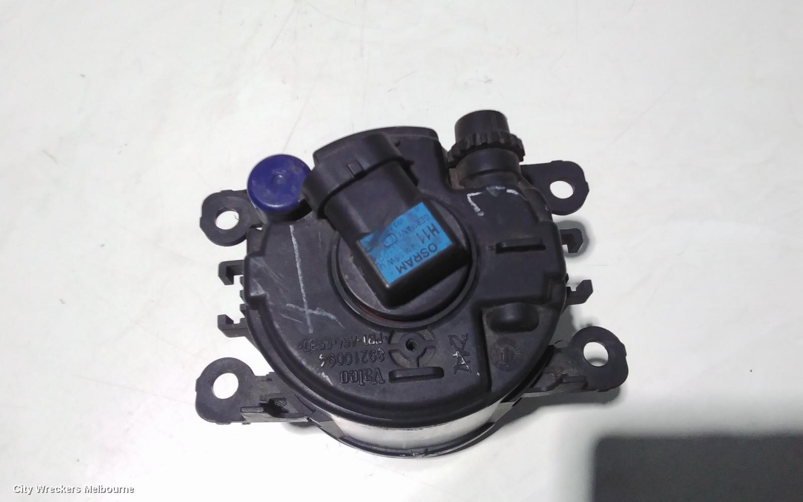 RENAULT MEGANE RIGHT INDICATOR/FOG/SIDE, BUMPER FOGLAMP, X32/B95/K95, 5DR HATCH/WAGON, 09/2010 - 06/2013