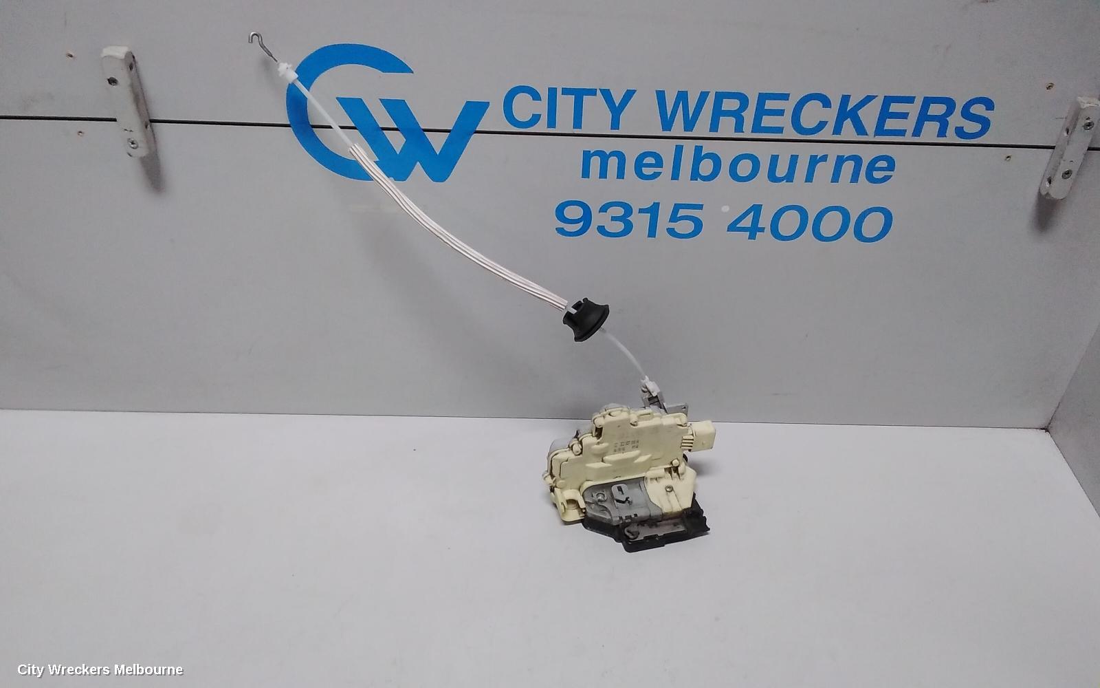 AUDI Q7 DOOR/BOOT/GATE LOCK, RIGHT FRONT DOOR LOCK, 4L, P/N 3C2837016A, 09/2006 - 11/2009