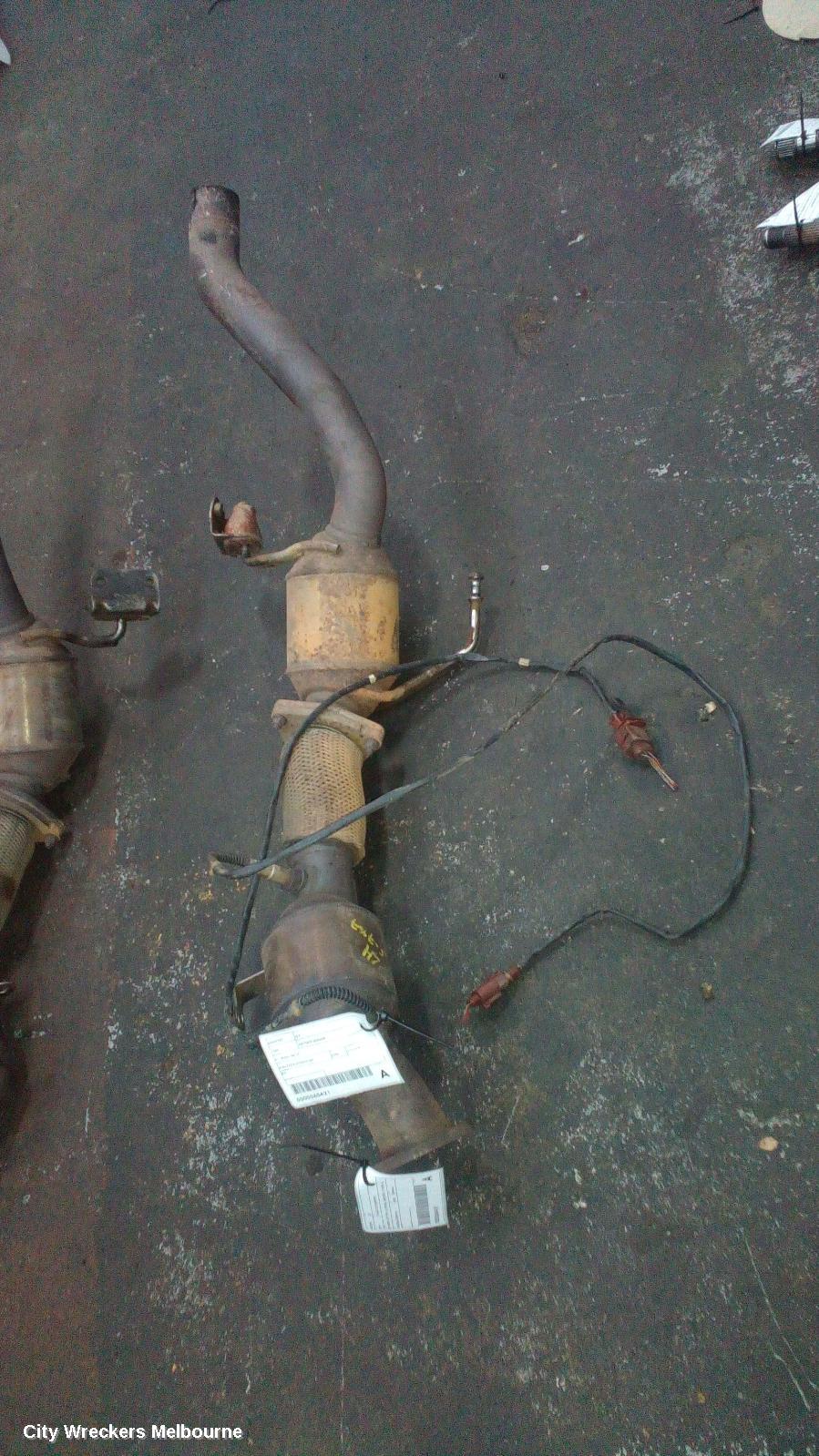 AUDI Q7 CATALYTIC CONVERTER, DOWNPIPE-CAT TYPE, 4.2, PETROL, BAR CODE, LH SIDE, 4L, 09/2006 - 08/2010
