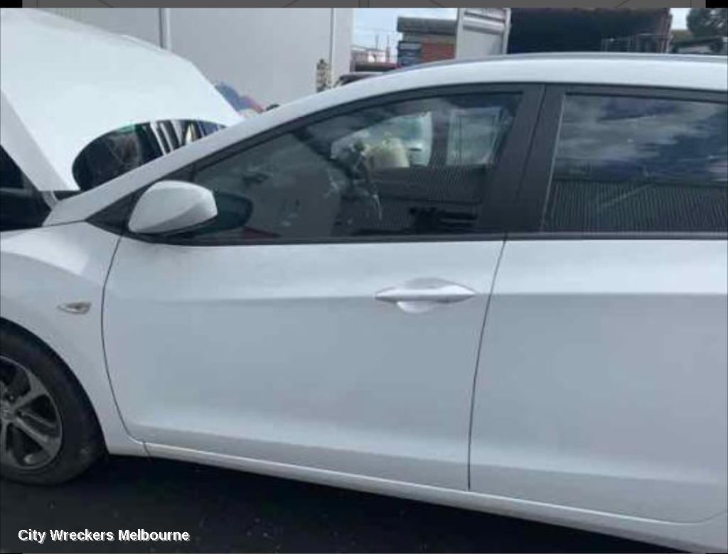 HYUNDAI I30 COMBINATION SWITCH, FLASHER SWITCH, W/ FOGLAMP TYPE, (VIN KMHD), GD, 03/2012 - 02/2017