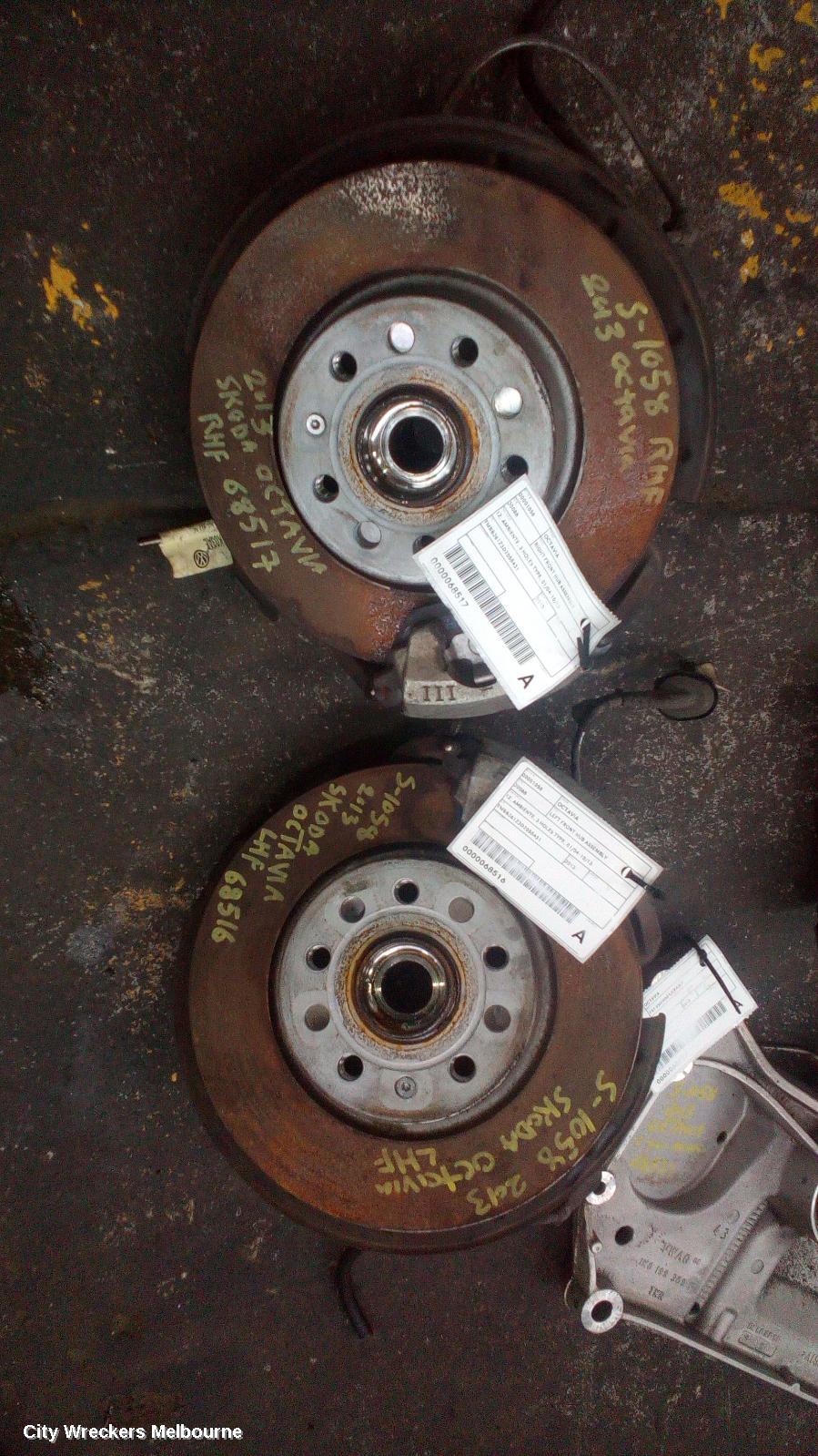 SKODA OCTAVIA RIGHT FRONT HUB ASSEMBLY, 1Z, AMBIENTE, 3 HOLES TYPE, 01/2004 - 10/2013