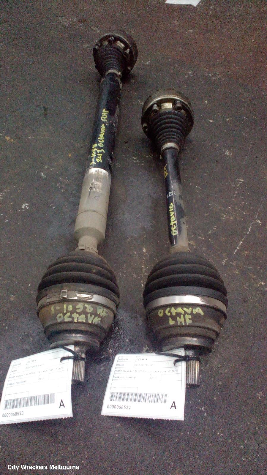 SKODA OCTAVIA RIGHT DRIVESHAFT, FRONT, MANUAL T/M, PETROL, 1.4, CAXA CODE, 1Z, 08/2010 - 10/2013