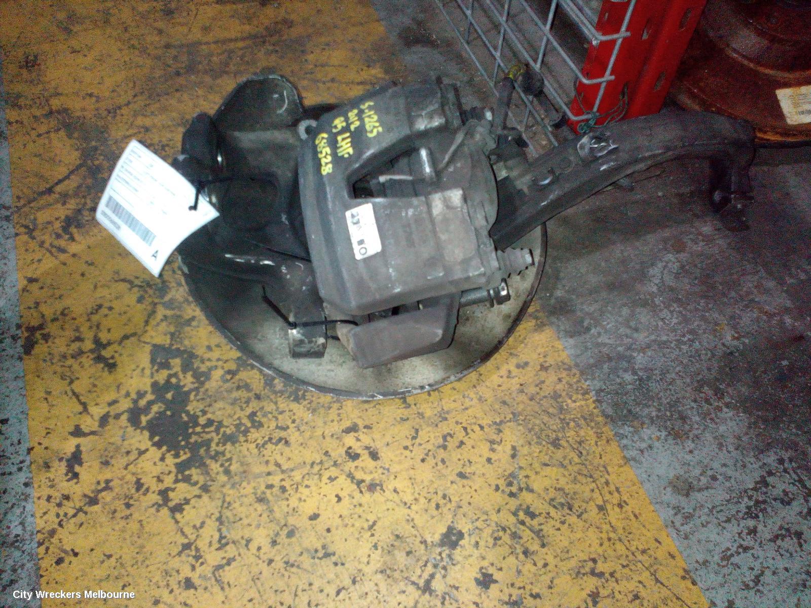 AUDI Q5 LEFT FRONT HUB ASSEMBLY, 8R, Q5/SQ5, 03/2009 - 01/2017