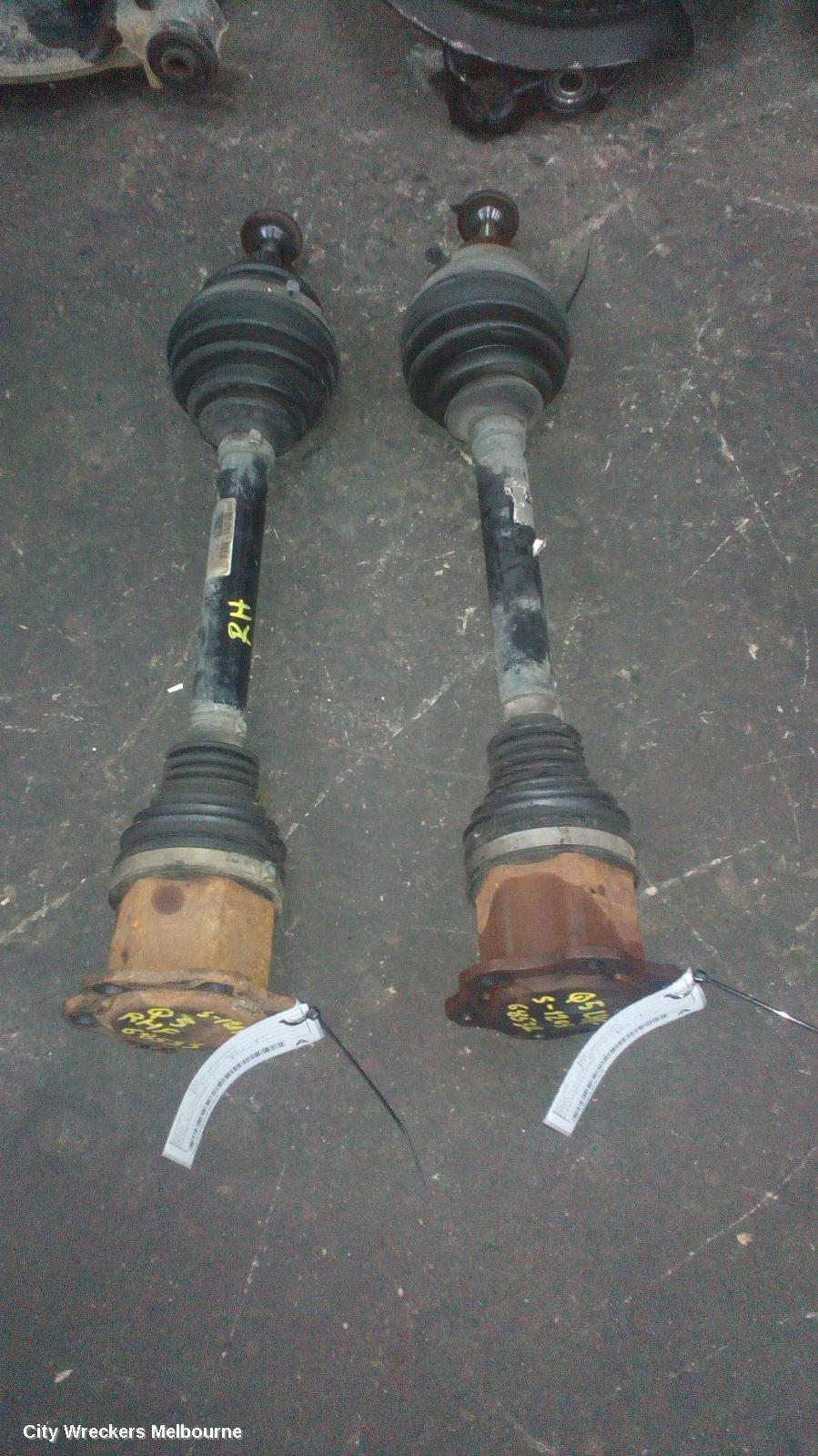 AUDI Q5 LEFT DRIVESHAFT, FRONT, 2.0, DIESEL, 8R, 03/2009 - 10/2012