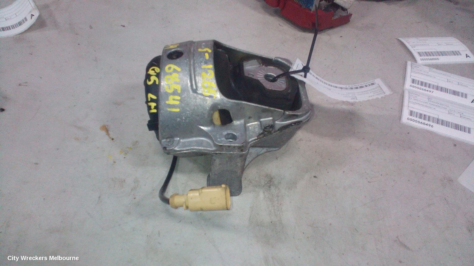 AUDI Q5 MOUNT, ENGINE MOUNT (LH SIDE), DIESEL, 3.0, TWIN TURBO, 8R, CGQB/CVUB/CVUC CODE, 11/2012 - 01/2017