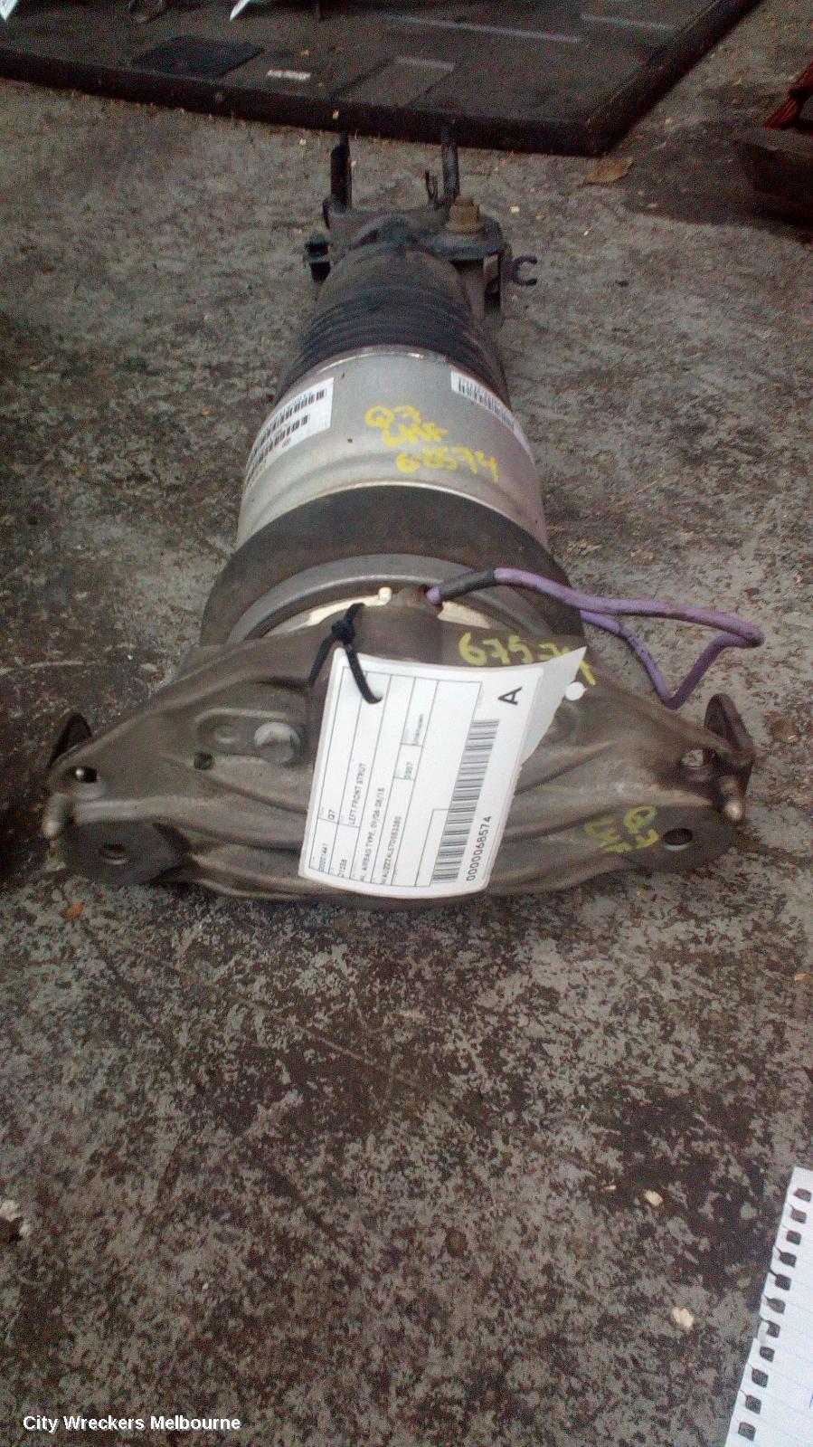 AUDI Q7 LEFT FRONT STRUT, 4L, AIRBAG TYPE, 09/2006 - 08/2015