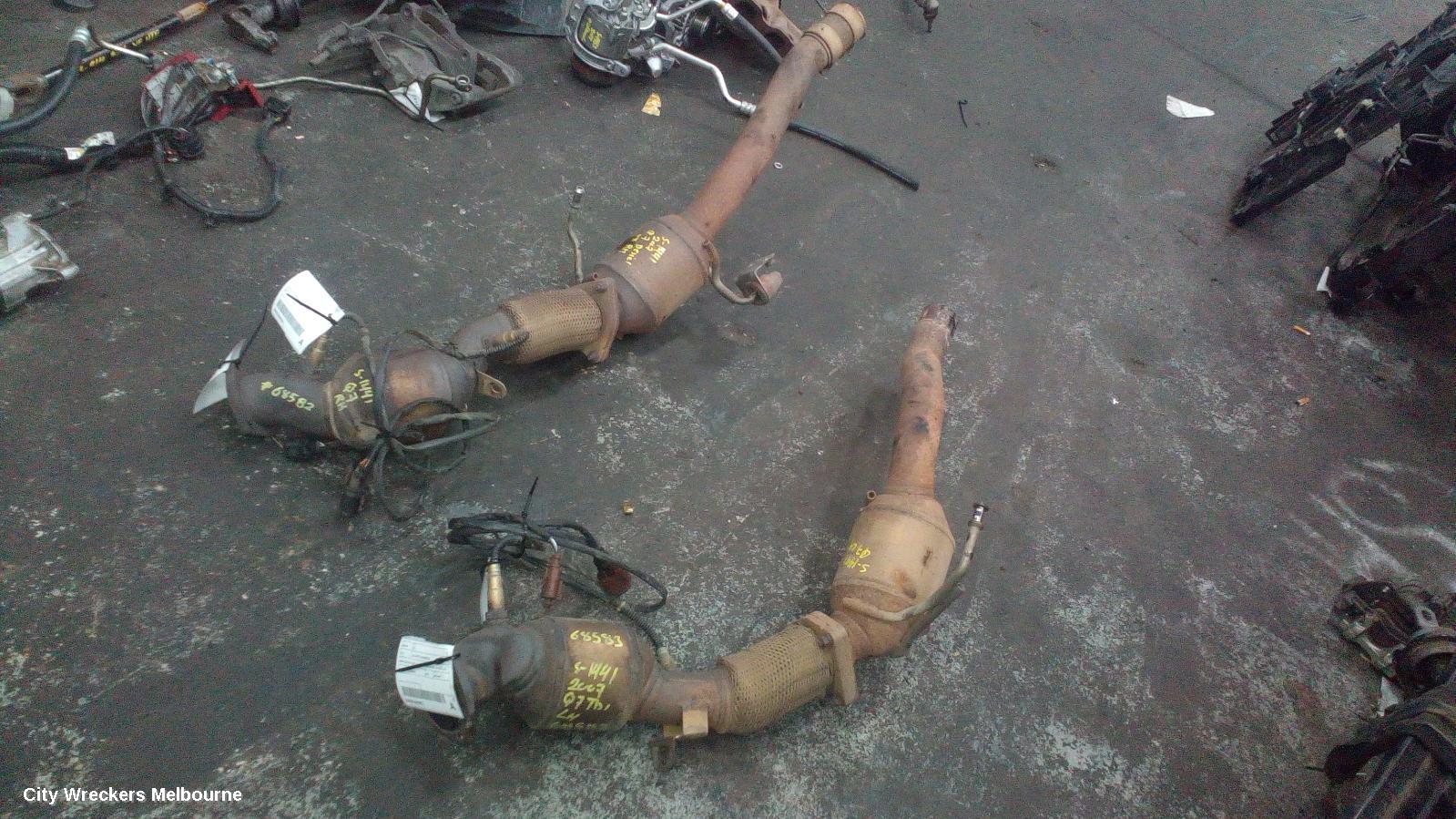 AUDI Q7 CATALYTIC CONVERTER, UNDER CAR-CAT TYPE, 4.2, PETROL, BAR CODE, RH SIDE, 4L, 09/2006 - 08/2010