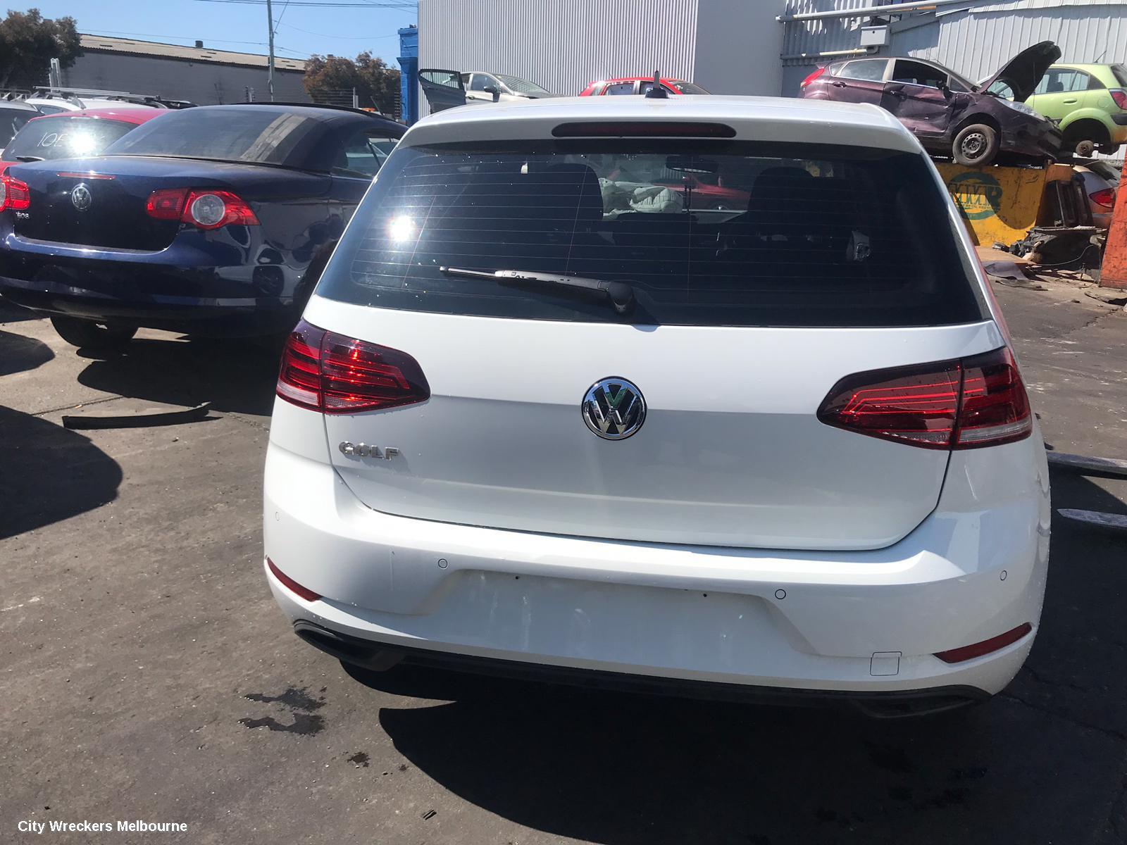 VOLKSWAGEN GOLF LEFT FRONT DOOR, GEN 7, 5DR HATCH, 12/2012 - 08/2020