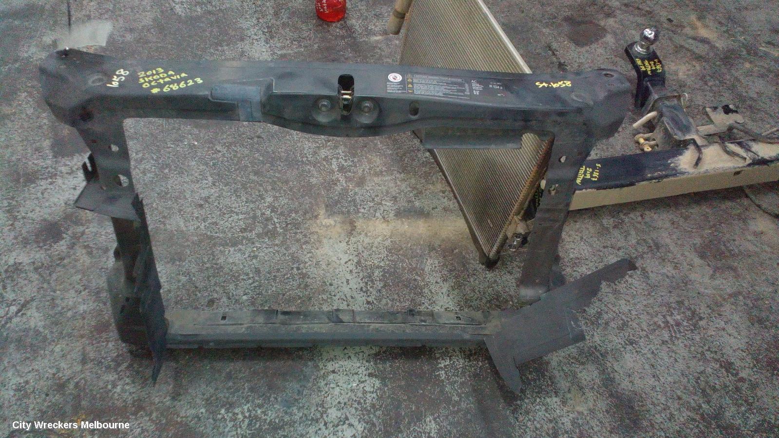 SKODA OCTAVIA RADIATOR SUPPORT, 1Z, 05/2009 - 10/2013