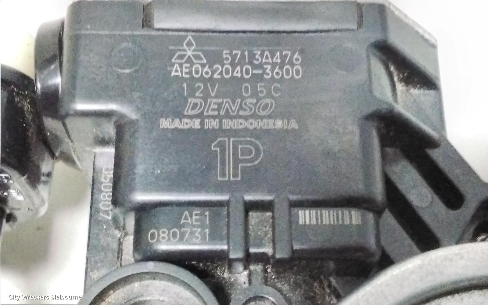 MITSUBISHI TRITON RIGHT FRONT WINDOW REG/MOTOR, MQ-MR, 03/2015 - 10/2023