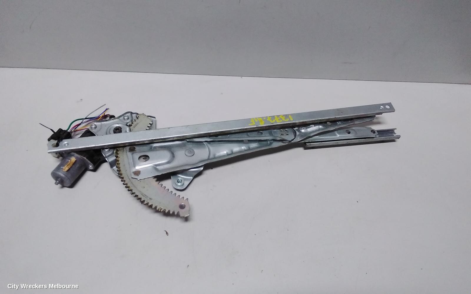 MITSUBISHI TRITON RIGHT FRONT WINDOW REG/MOTOR, MQ-MR, 03/2015 - 10/2023