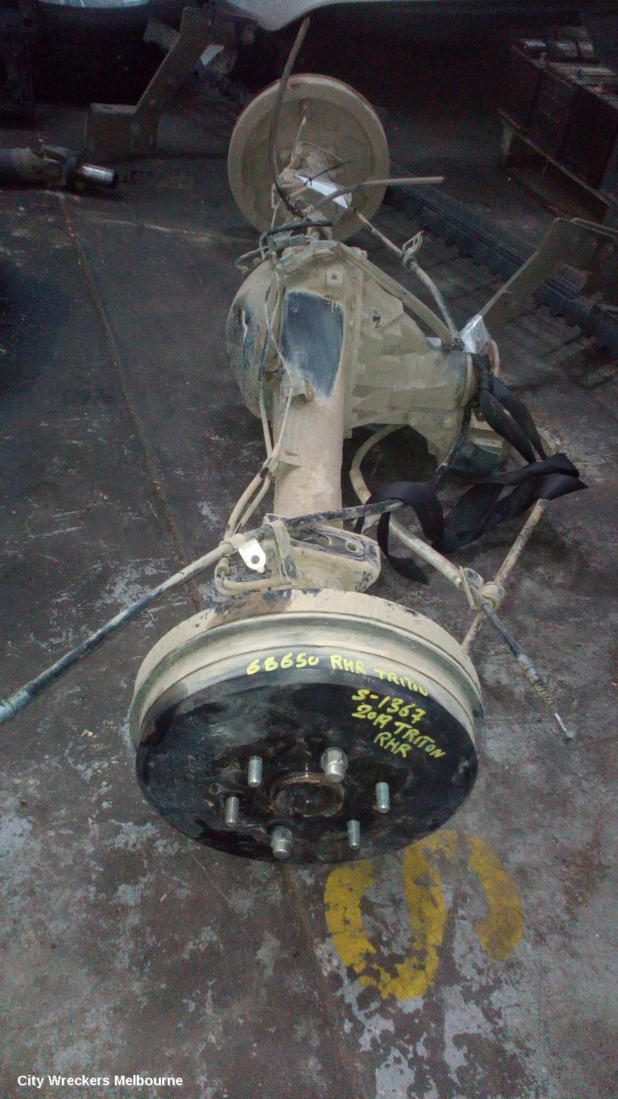 MITSUBISHI TRITON REAR DIFF ASSEMBLY, 2.4, DIESEL, AUTO T/M, 4WD, 4.272 RATIO, W/ DIFF LOCK TYPE, MR, 11/2018 - 10/2023