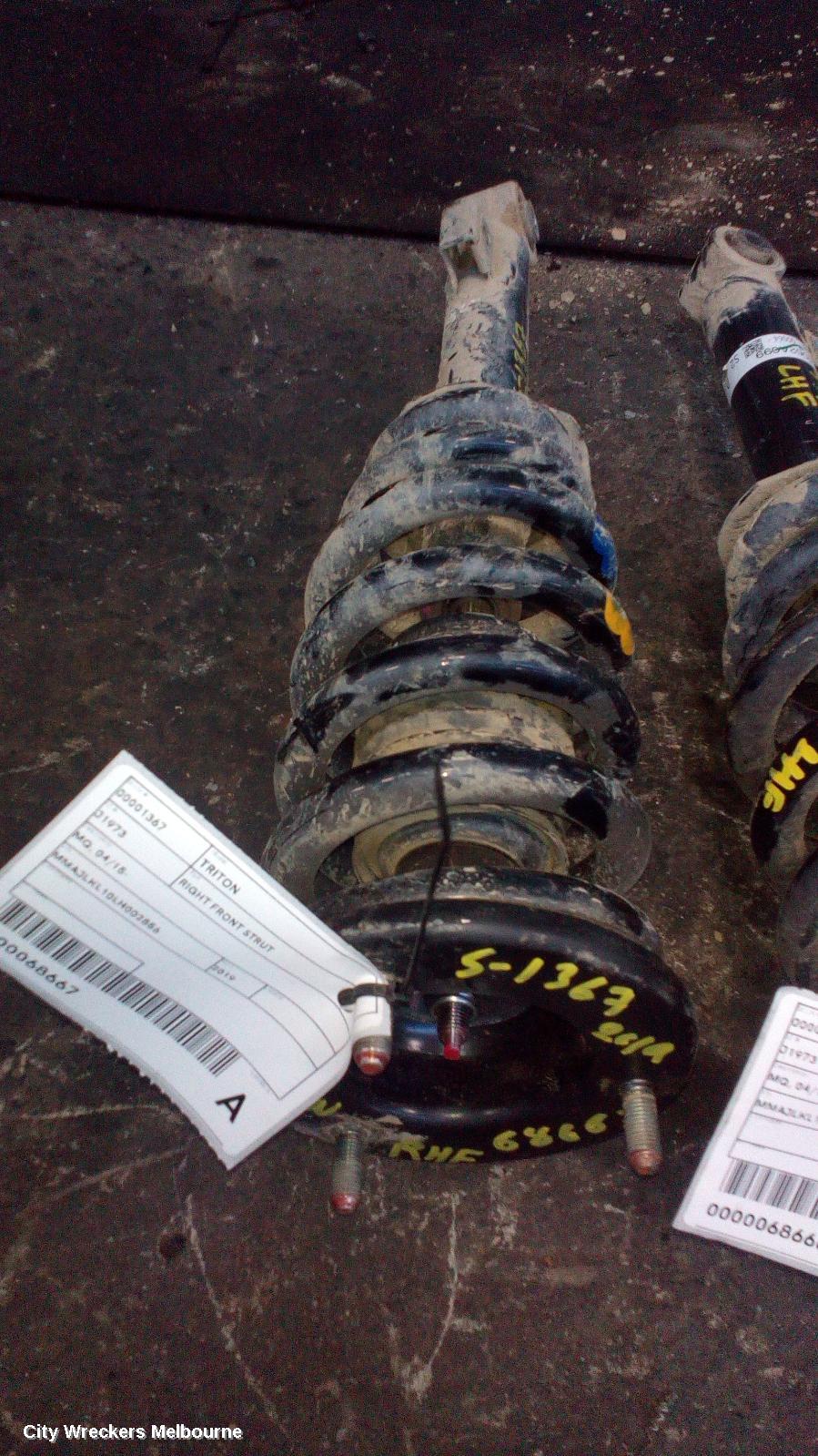 MITSUBISHI TRITON RIGHT FRONT STRUT, MQ-MR, 03/2015 - 10/2023