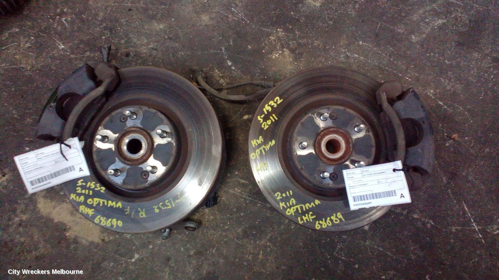 KIA OPTIMA LEFT FRONT HUB ASSEMBLY, TF, 01/2011 - 10/2015