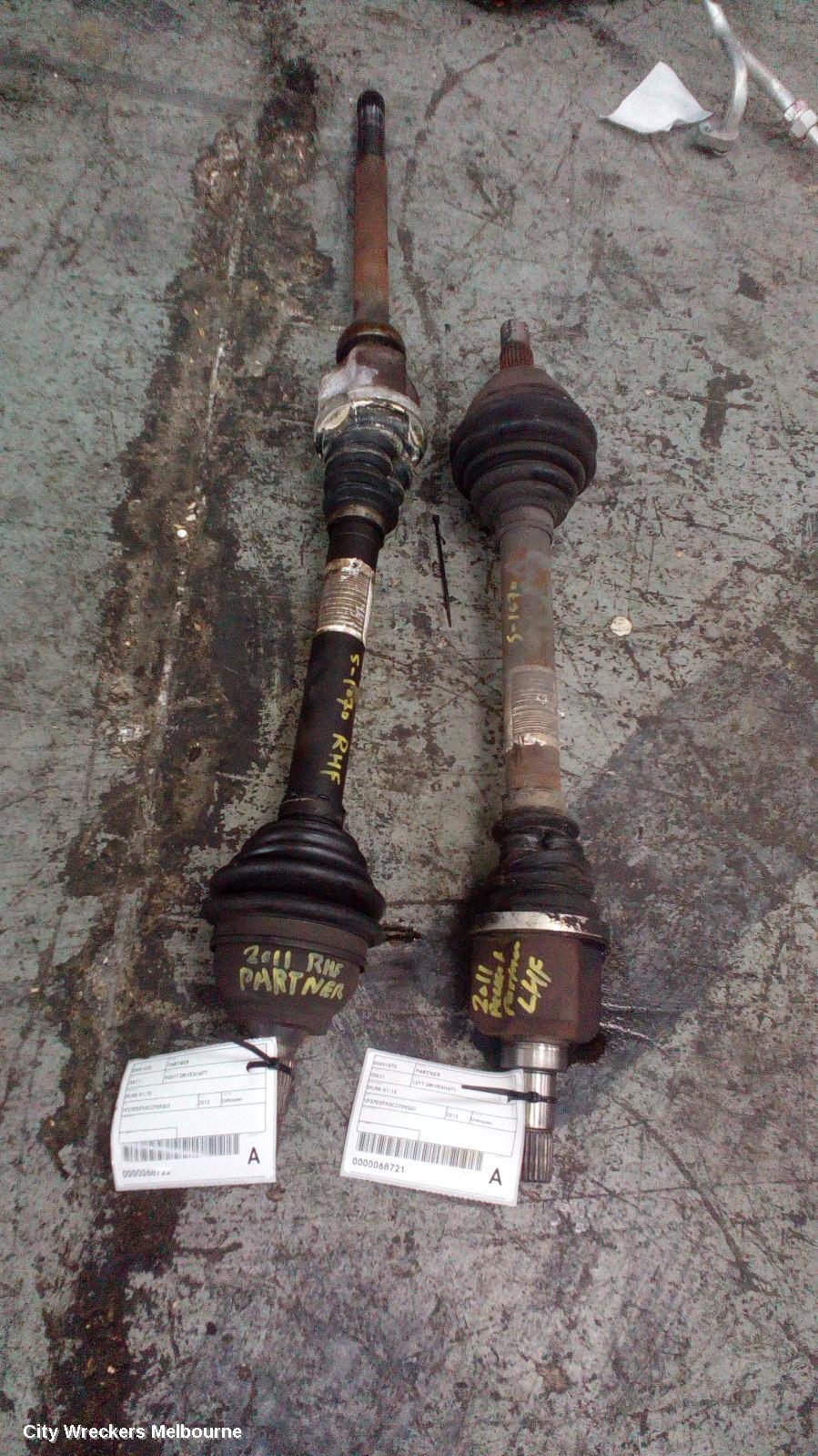 PEUGEOT PARTNER RIGHT DRIVESHAFT, 09/2008 - 01/2015