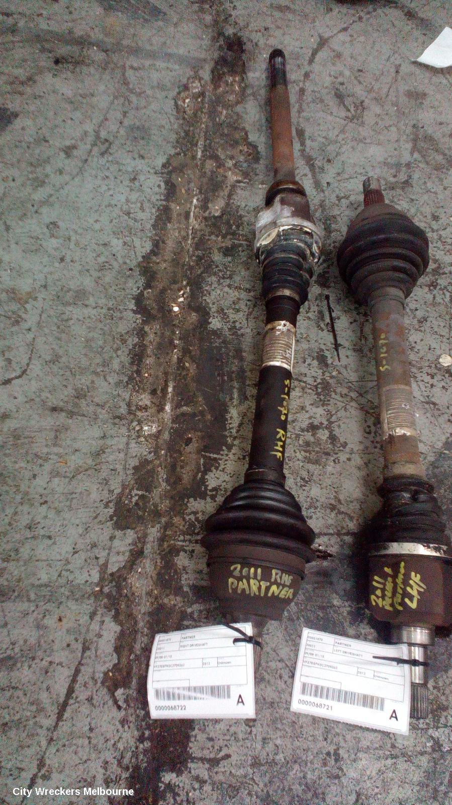 PEUGEOT PARTNER RIGHT DRIVESHAFT, 09/2008 - 01/2015