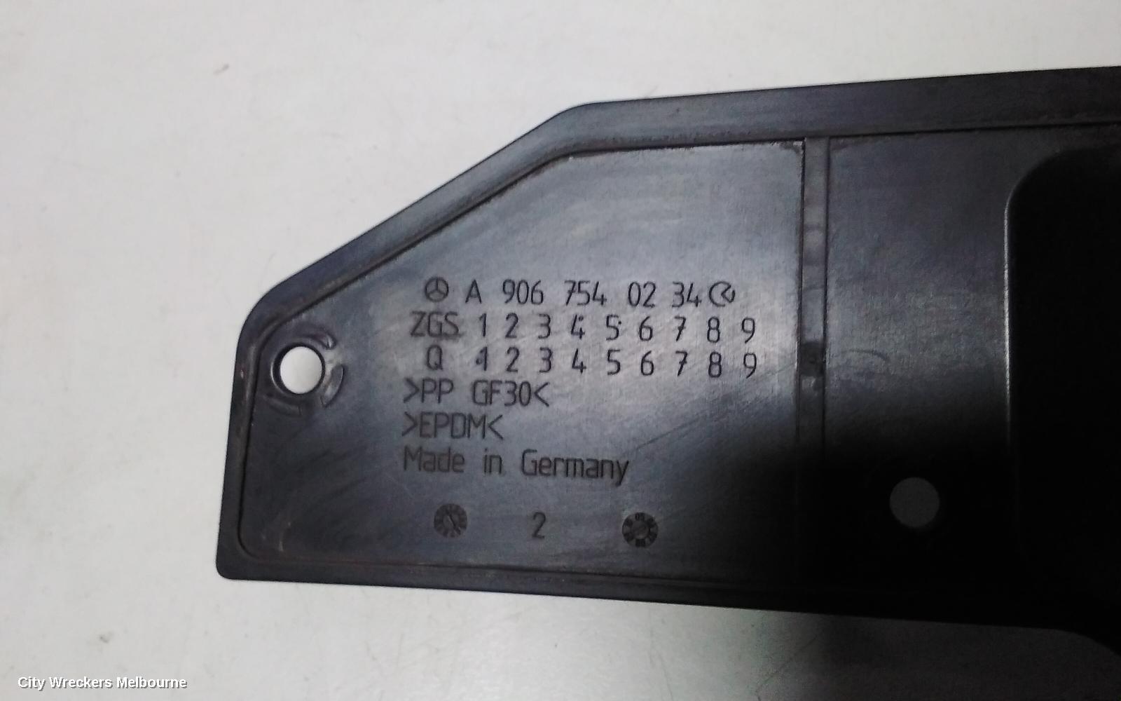 MERCEDES SPRINTER FUEL DOOR / FILLER, NCV3, 10/2006 - 04/2018