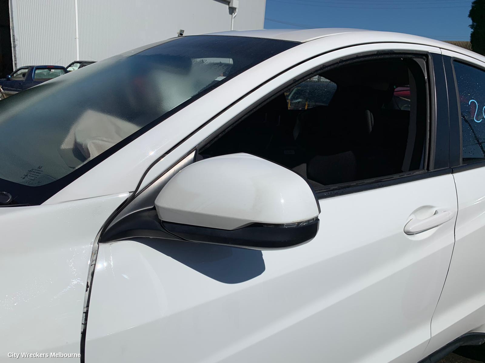 HONDA HRV REAR BUMPER, RU5, BUMPER BAR, NON PARK SENSOR TYPE, 12/2014 - 10/2021