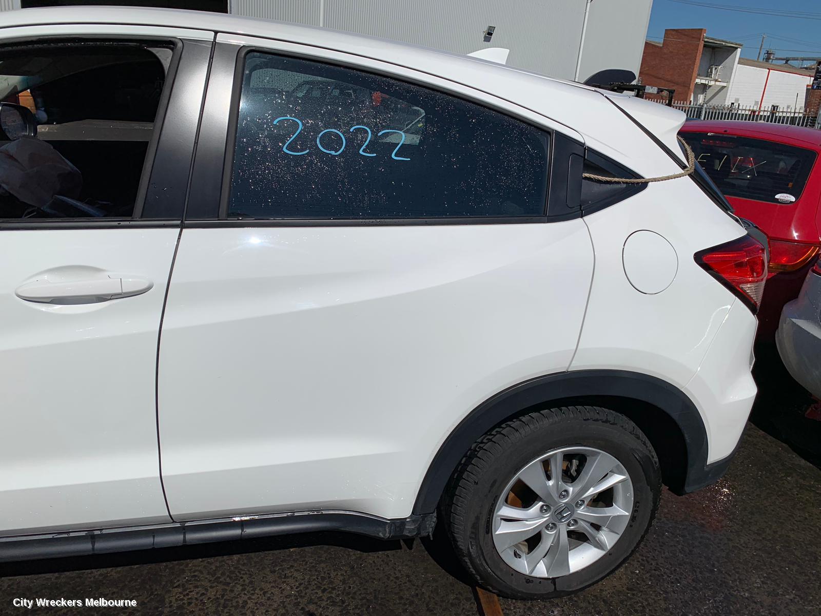 HONDA HRV REAR BUMPER, RU5, BUMPER BAR, NON PARK SENSOR TYPE, 12/2014 - 10/2021