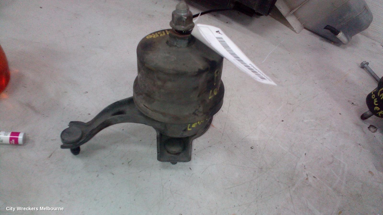 TOYOTA CAMRY MOUNT, XV50, 05/2015 - 10/2017