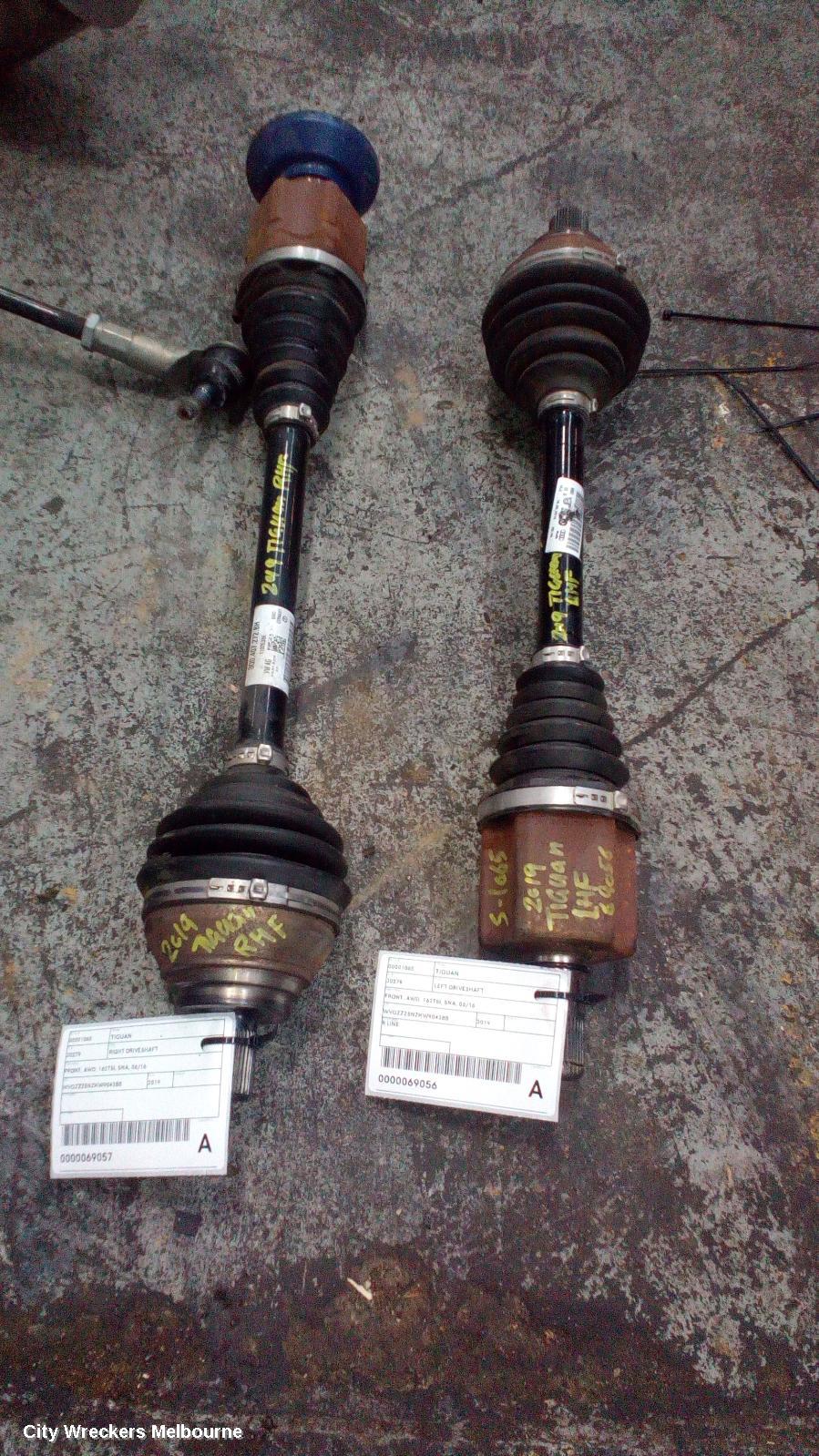 VOLKSWAGEN TIGUAN LEFT DRIVESHAFT, FRONT, AWD, 162TSI, 5NA, 06/2016 ONWARDS