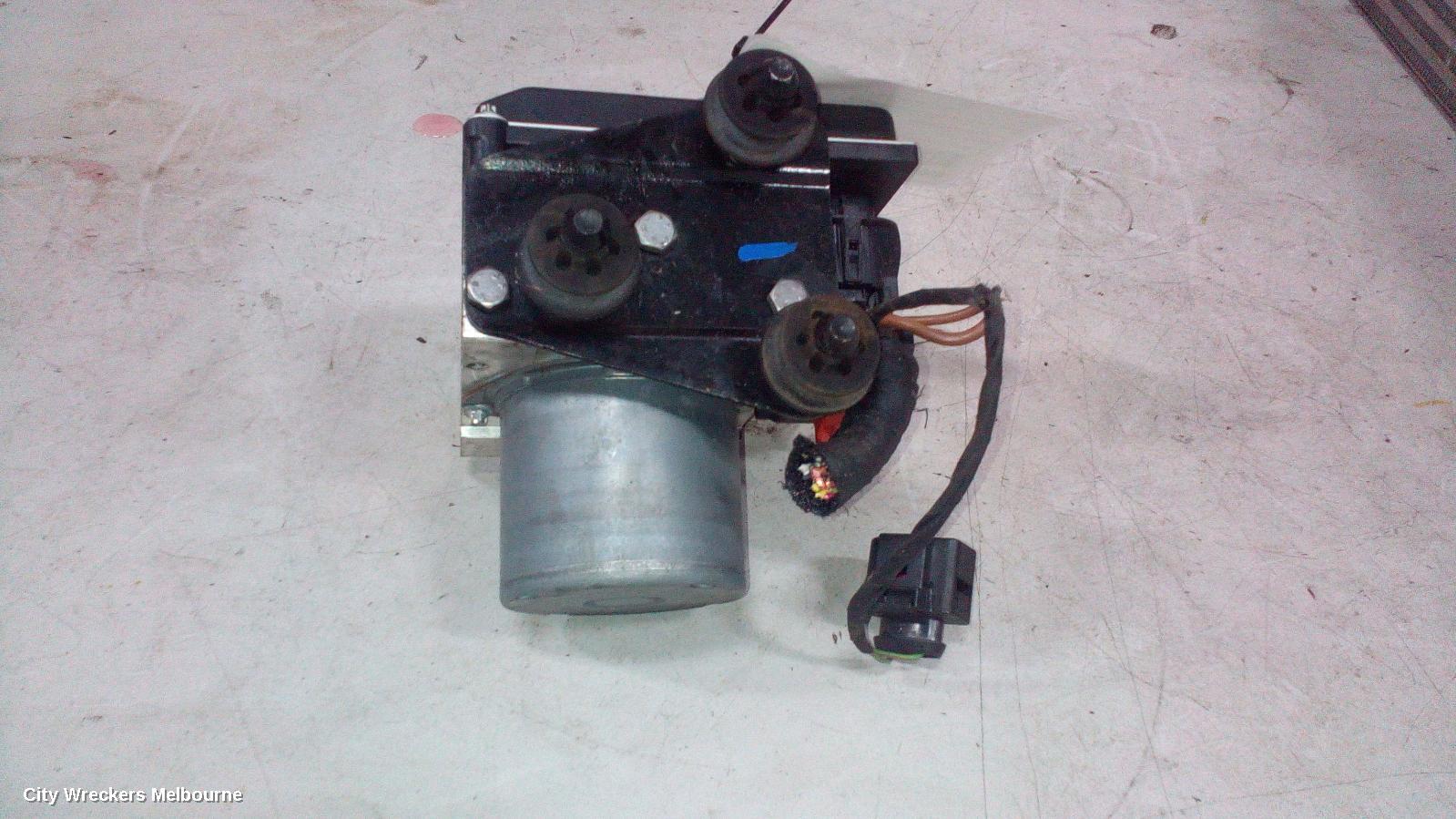 AUDI A4 ABS PUMP/MODULATOR, B8 8K, P/N 8K0907379AA, 02/2008 - 09/2015