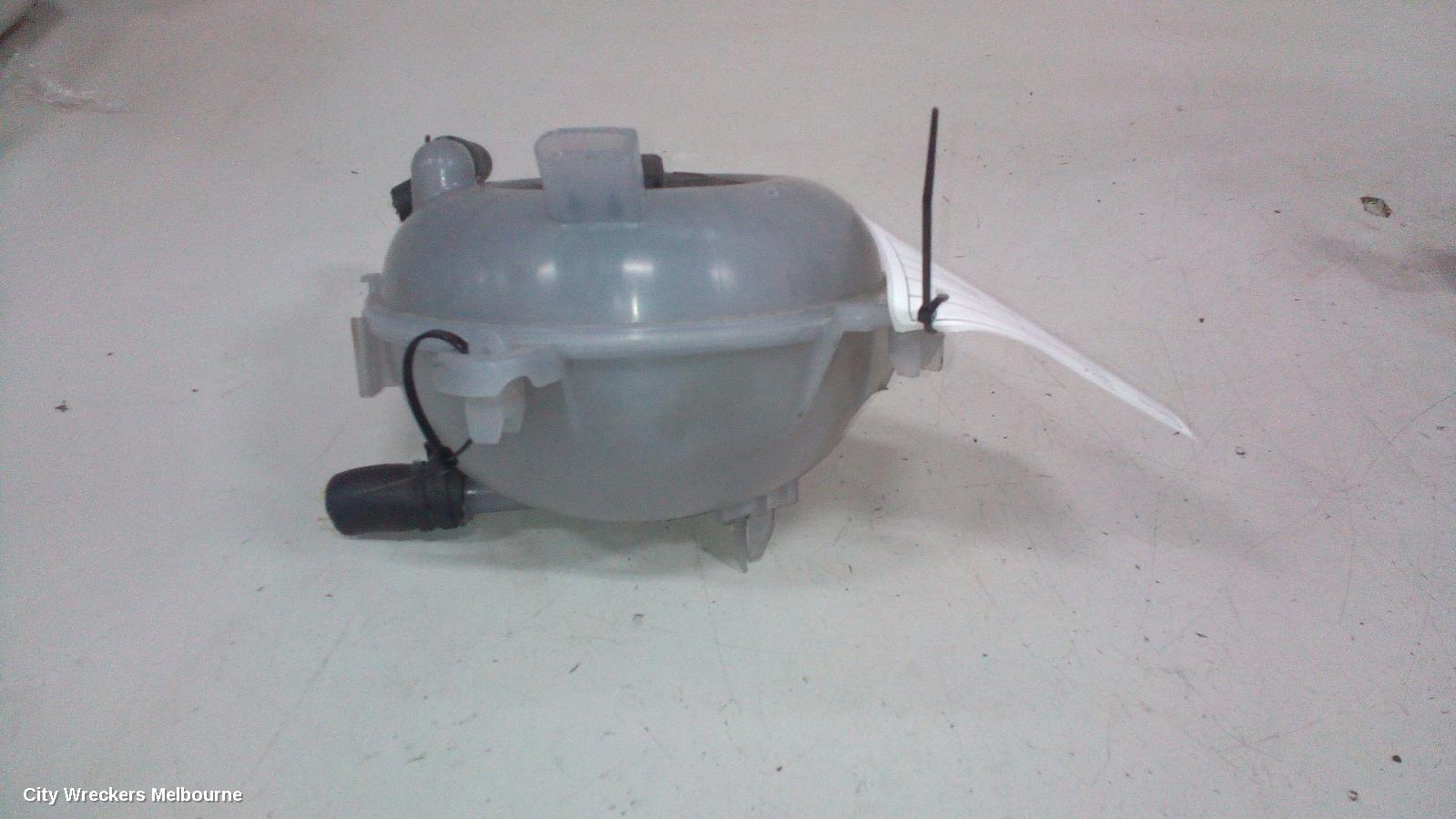 VOLKSWAGEN GOLF OVERFLOW BOTTLE, GEN 7, 03/2013 - 08/2020