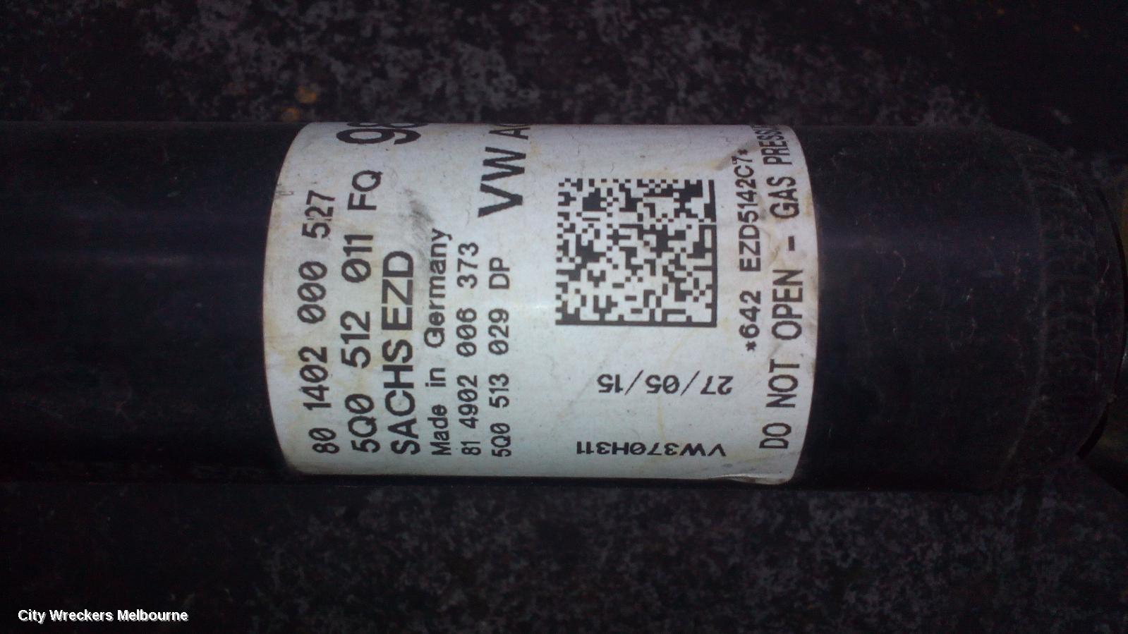 VOLKSWAGEN GOLF LEFT REAR STRUT, ***USE SHOCK ABSORBER PART TYPE***