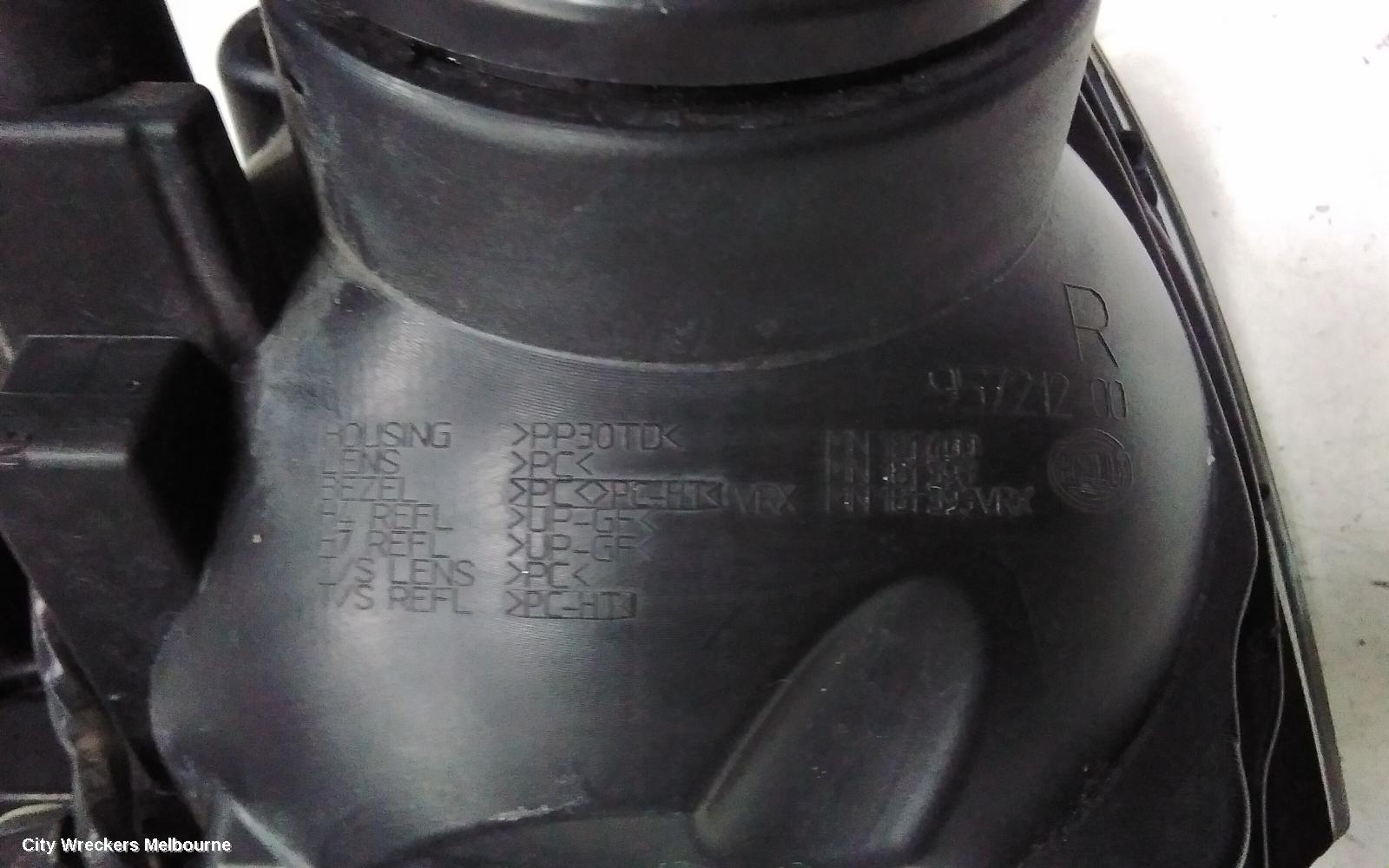 MITSUBISHI 380 RIGHT HEADLAMP, DB, VRX/GT TYPE, 09/2005 - 03/2008